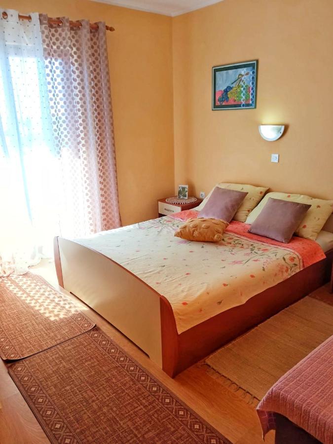 Cozy Apartments Danica Novalja With Terrace - First Floor Eksteriør bilde